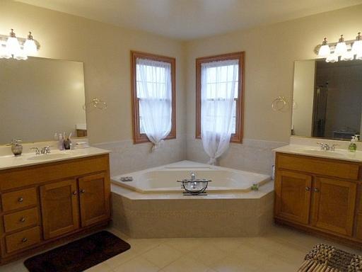 38 W340 Pine Rd, Saint Charles, IL 60175 photo 14