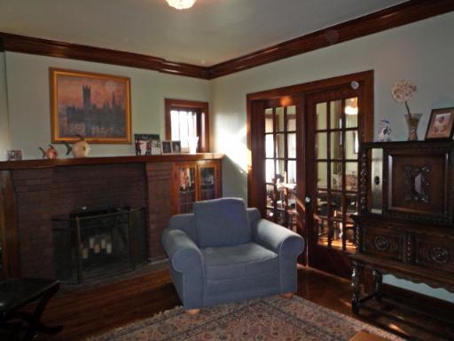 718 Laurel Ave, Des Plaines, IL 60016 photo 4
