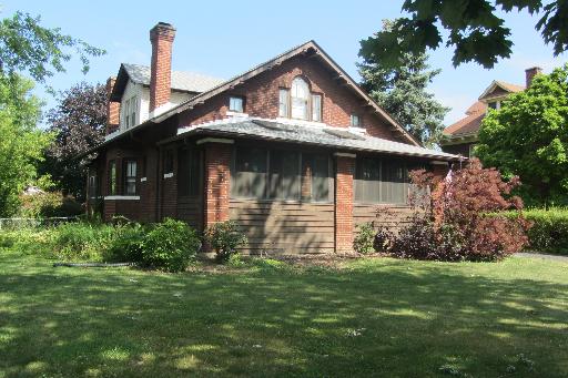 718 Laurel Ave, Des Plaines, IL 60016 photo 1