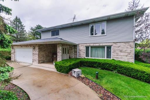 117 Hill St, Mount Prospect, IL 60056 photo 1