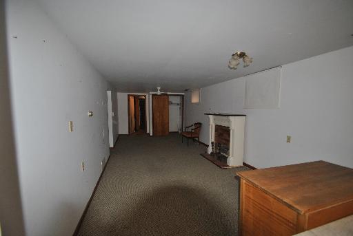 575 Terry Ave, Aurora, IL 60506 photo 14
