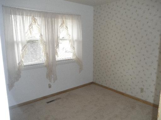 29 Durell Dr, Kankakee, IL 60901 photo 5
