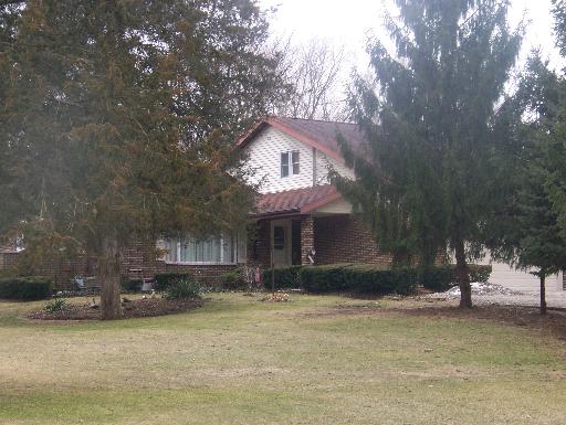 815 E Pine Bluff Rd, Morris, IL 60450 photo 1
