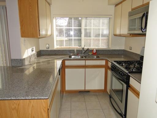 1697 Pebble Beach Cir, Elgin, IL 60123 photo 9