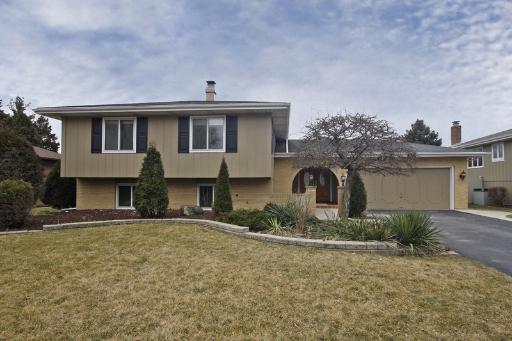 7218 Richard Rd, Darien, IL 60561 photo 1