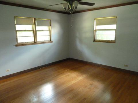 325 E Laurel Ave, Elmhurst, IL 60126 photo 5