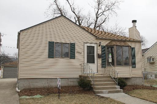17513 S Community St, Lansing, IL 60438 photo 1