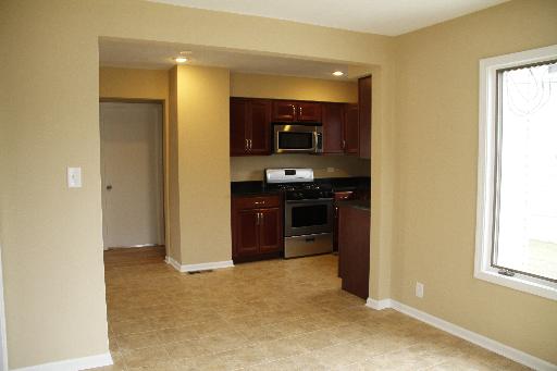 17513 S Community St, Lansing, IL 60438 photo 5