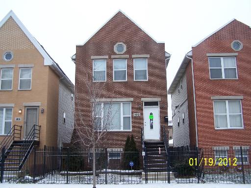 4912 S Champlain Ave, Chicago, IL 60615 photo 1