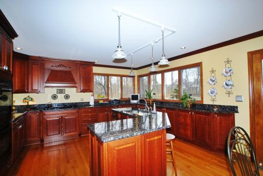 6 N406 Hub Rd, Wayne, IL 60184 photo 5
