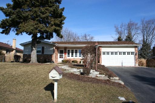 3606 Young St, Mchenry, IL 60050 photo 1