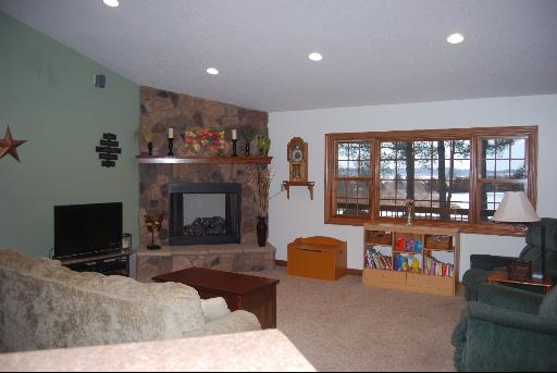 832 Spa Ln, Dixon, IL 61021 photo 8