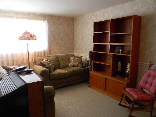 720 Morton St, Hoffman Estates, IL 60169 photo 8