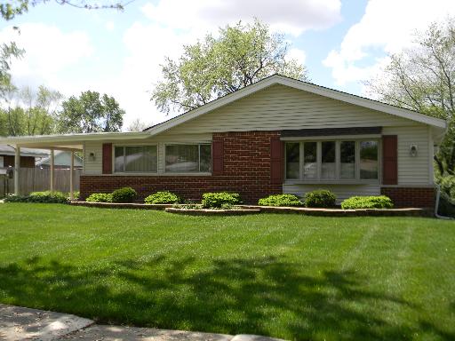 720 Morton St, Hoffman Estates, IL 60169 photo 1