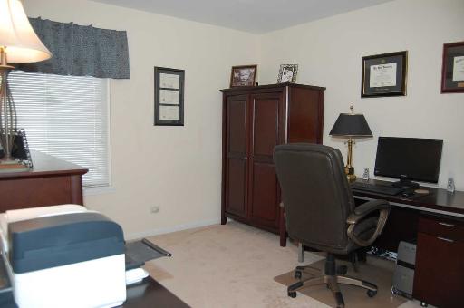 410 Summersweet Ln, Bartlett, IL 60103 photo 9