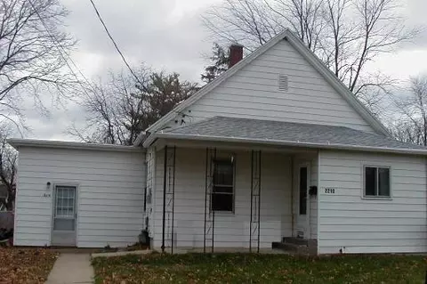 2210 Third St, Peru, IL 61354 photo 1