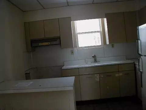 2210 Third St, Peru, IL 61354 photo 2