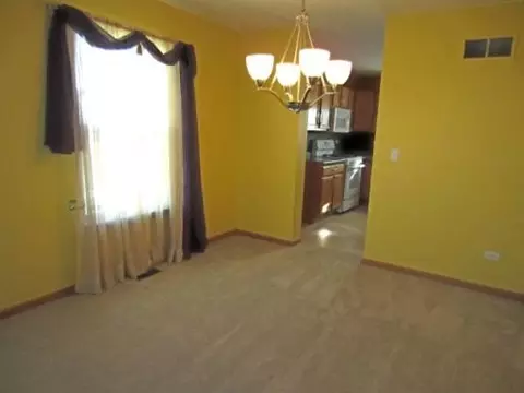 7714 Oleander Dr, Plainfield, IL 60586 photo 4