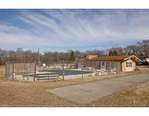 1610 N Ranch Dr, Mchenry, IL 60050 photo 7