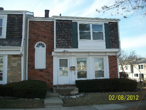 1976 Swindon Dr, Hoffman Estates, IL 60195 photo 1