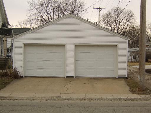 2503 4th St, Peru, IL 61354 photo 16