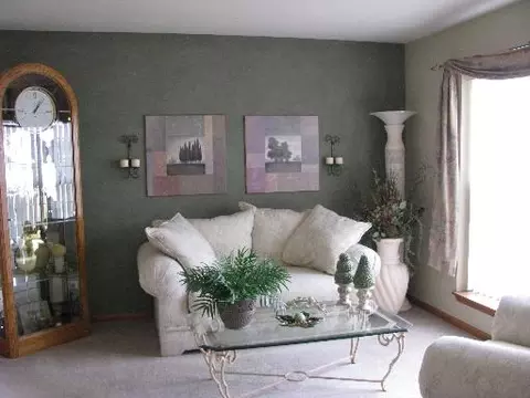 2000 Fairfield Dr, Plainfield, IL 60586 photo 4