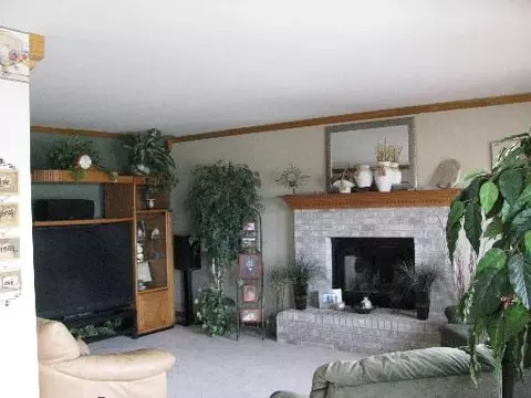 2000 Fairfield Dr, Plainfield, IL 60586 photo 6