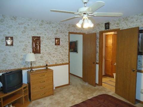 1155 N Gorham Rd, Morris, IL 60450 photo 8