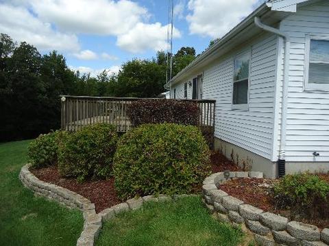 1155 N Gorham Rd, Morris, IL 60450 photo 2
