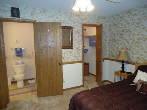 1155 N Gorham Rd, Morris, IL 60450 photo 9