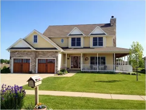 3010 12th St, Peru, IL 61354 photo 1