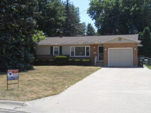 803 E 13th St, Sterling, IL 61081 photo 1