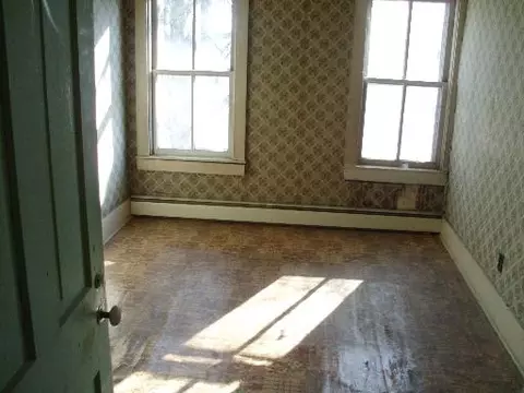 130 Deleon St, Ottawa, IL 61350 photo 9