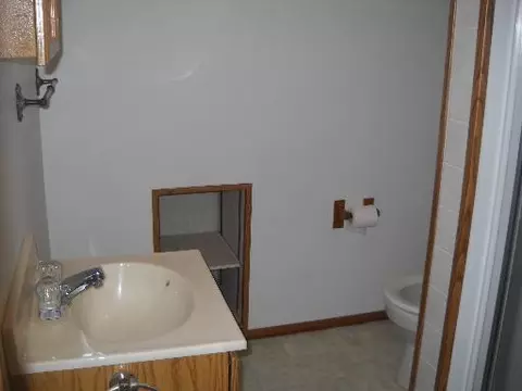 502 6th St, Peru, IL 61354 photo 9
