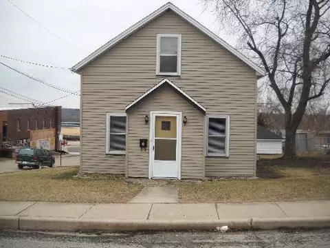 502 6th St, Peru, IL 61354 photo 1