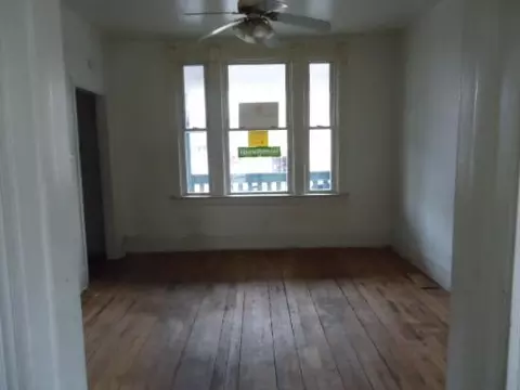 27 E 113th Pl, Chicago, IL 60628 photo 2
