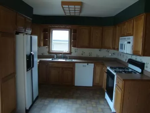 14443 Ridgeway Ave, Midlothian, IL 60445 photo 4