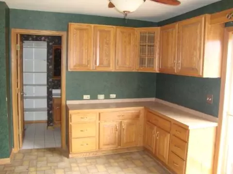 14443 Ridgeway Ave, Midlothian, IL 60445 photo 5