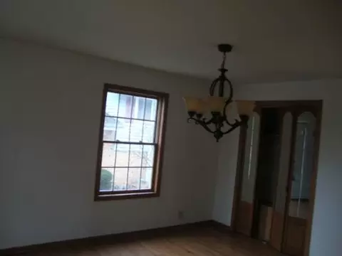 14443 Ridgeway Ave, Midlothian, IL 60445 photo 3
