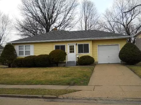 1521 Tenth St, Peru, IL 61354 photo 1