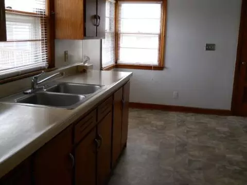 1521 Tenth St, Peru, IL 61354 photo 6
