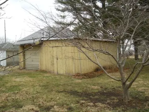 122 Dalzell St, Spring Valley, IL 61362 photo 5