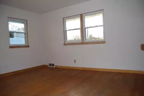 504 Bevan Dr E, Joliet, IL 60435 photo 8