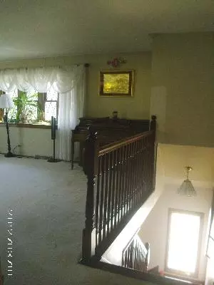 856 Arthur Dr, Elgin, IL 60120 photo 5