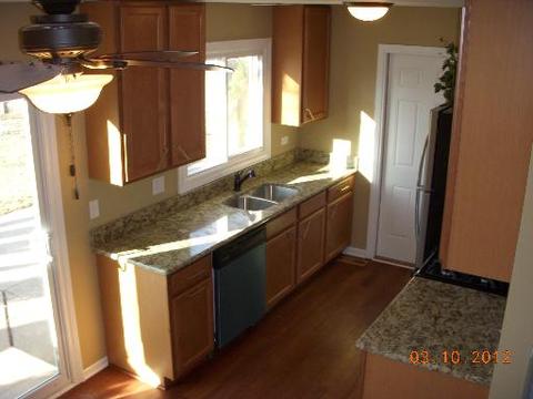 833 Bay Ct, Bartlett, IL 60103 photo 2