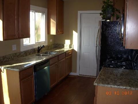 833 Bay Ct, Bartlett, IL 60103 photo 4