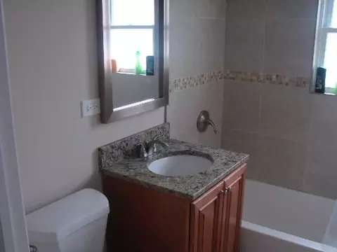544 Orchard Ct, Des Plaines, IL 60016 photo 10