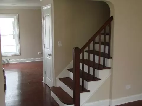 544 Orchard Ct, Des Plaines, IL 60016 photo 4