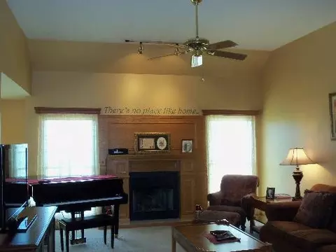 2676 Creekside Ln, Morris, IL 60450 photo 2