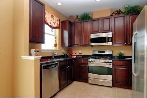 1236 Harding Ave, Des Plaines, IL 60016 photo 3
